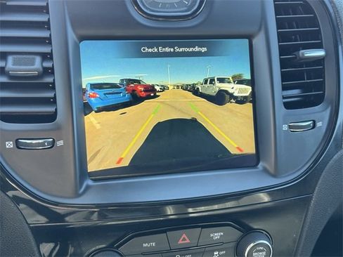 Used 2022 Chrysler 300 S image 19