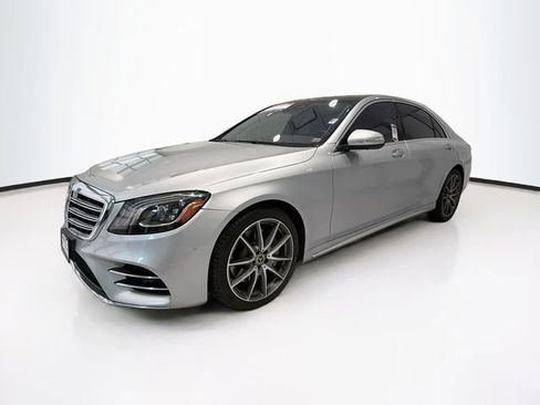 Used 2018 Mercedes-Benz S 560 4MATIC Sedan image 3