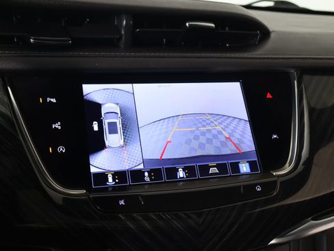 Used 2023 Cadillac XT6 Premium Luxury w/ Technology Package AWD/4WD image 6