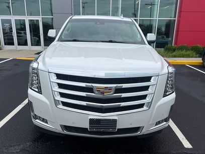 Used 2019 Cadillac Escalade ESV Luxury