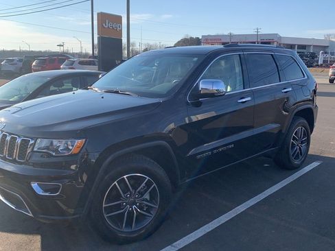Used 2020 Jeep Grand Cherokee Limited w/ Luxury Group II image 22