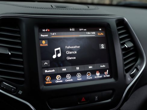 Used 2022 Jeep Cherokee Latitude Lux w/ Sun & Sound Group image 14