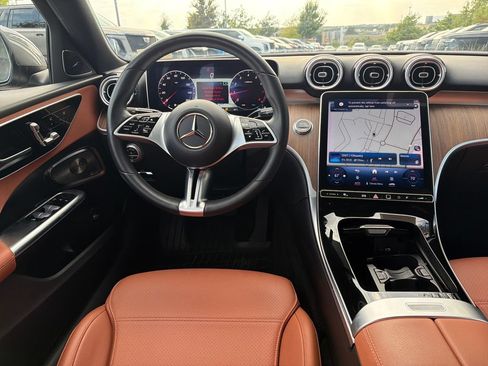 Used 2024 Mercedes-Benz C 300 4MATIC Sedan image 31