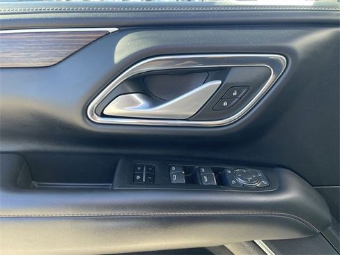 Used 2022 Chevrolet Tahoe High Country image 22