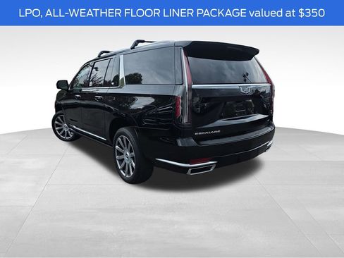 Used 2022 Cadillac Escalade ESV Premium Luxury Platinum AWD/4WD image 7