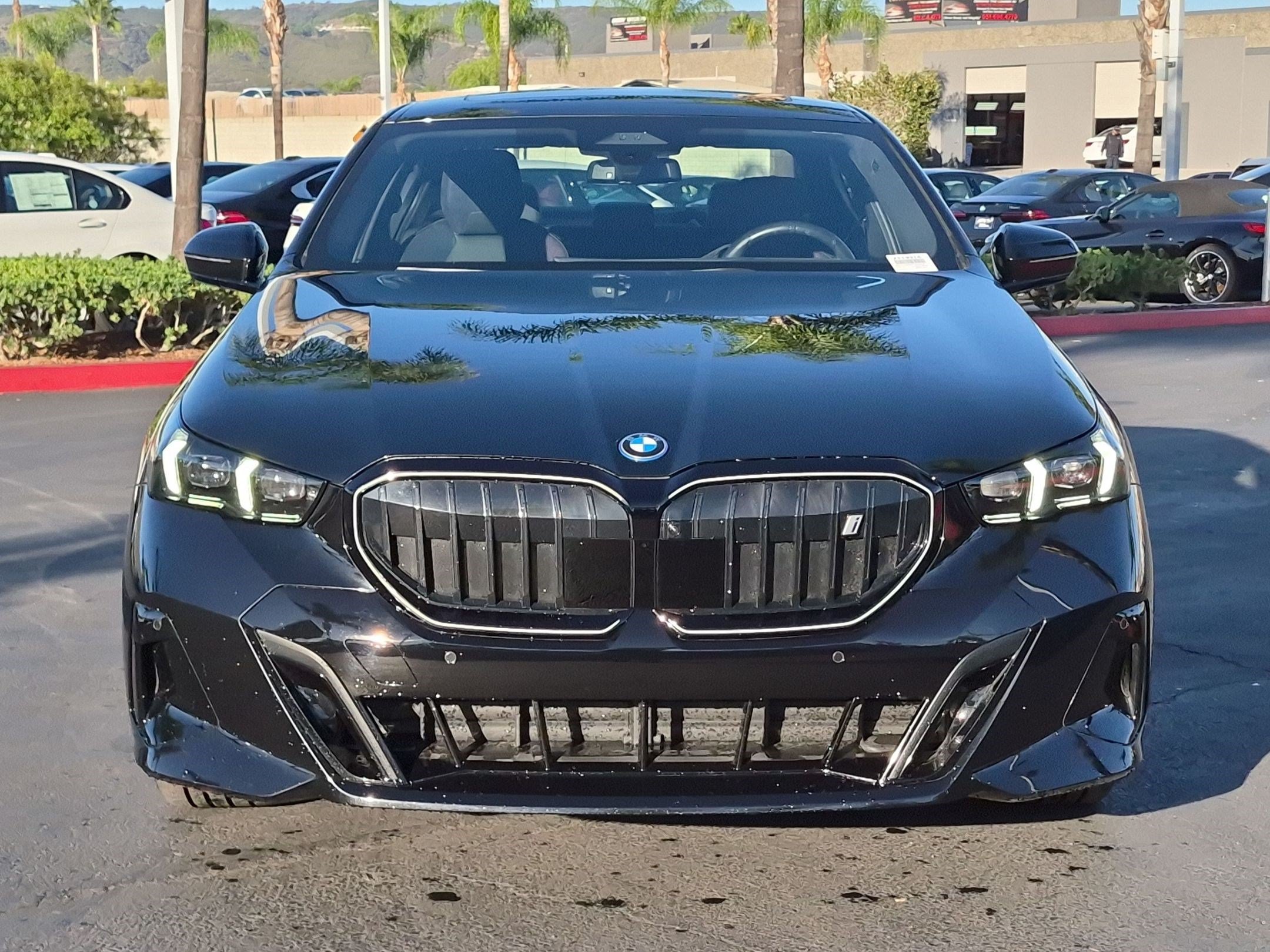 Used 2026 BMW i5 eDrive40 w/ M Sport Package AWD/4WD image 3
