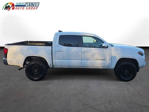 Used 2020 Toyota Tacoma SR5 image 5