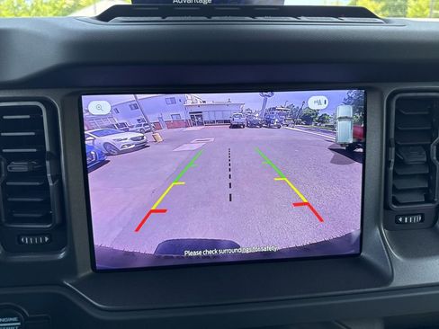 Certified 2025 Ford Bronco Badlands w/ Sasquatch Package AWD/4WD image 24