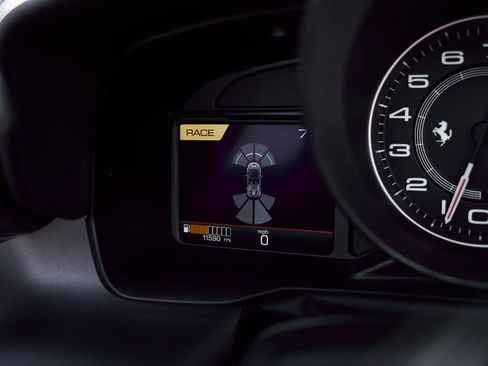 Used 2022 Ferrari F8 Tributo image 85