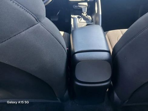 Used 2022 Hyundai Elantra SEL image 27