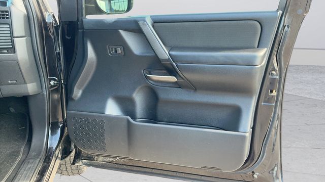 Used 2011 Nissan Titan S w/ S Popular Equipment Pkg AWD/4WD image 19