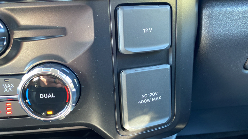 New 2027 Ford F350 Lariat w/ Lariat Ultimate Package AWD/4WD image 37