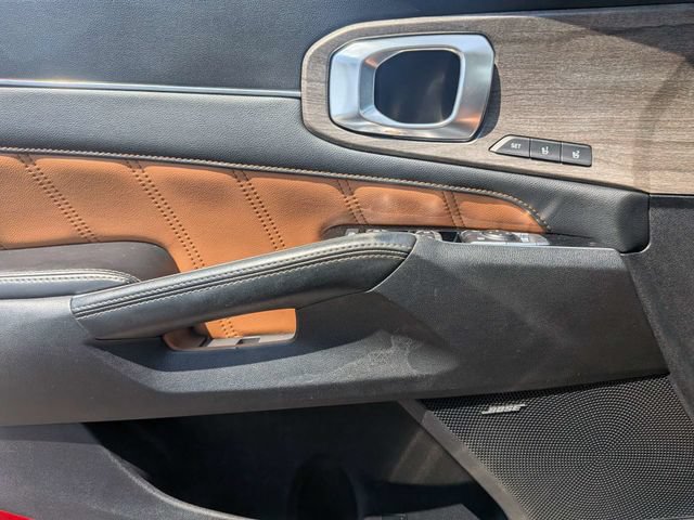 Used 2022 Kia Sorento SX Prestige w/ Rust Color Package AWD/4WD image 26