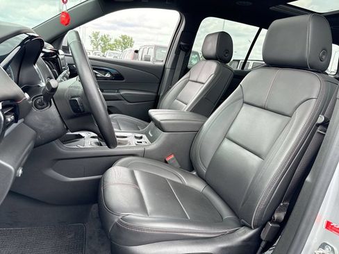 Used 2022 Chevrolet Traverse RS AWD/4WD image 11