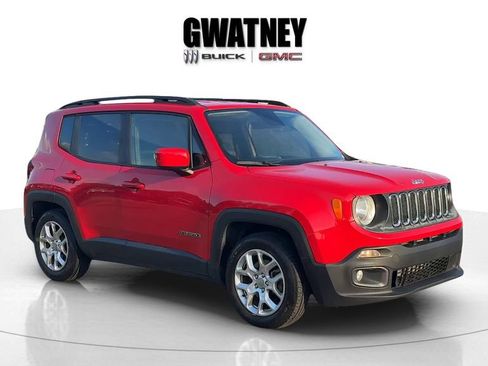 Used 2017 Jeep Renegade Latitude image 1