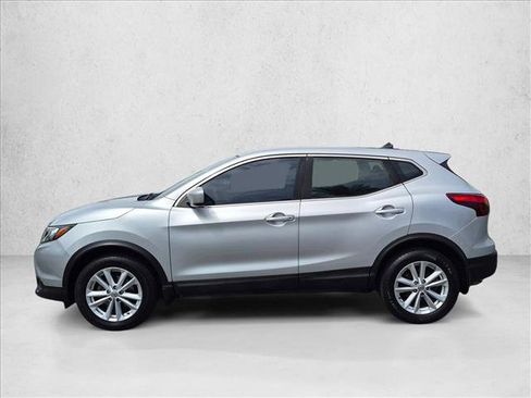 Used 2017 Nissan Rogue Sport S w/ S Appearance Package FWD image 8