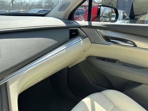 Certified 2023 Cadillac XT5 Premium Luxury image 21