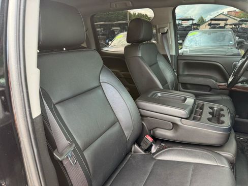 Used 2016 GMC Sierra 2500 SLT w/ Duramax Plus Package AWD/4WD image 19