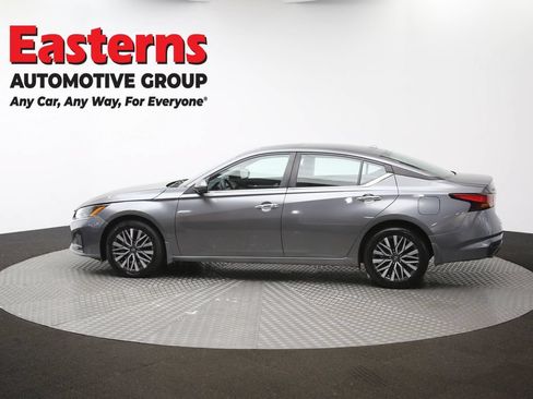 Used 2023 Nissan Altima 2.5 SV w/ SV Premium Package AWD/4WD image 61