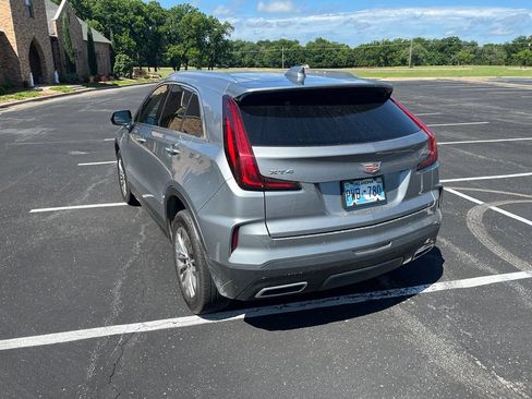 Used 2024 Cadillac XT4 Premium Luxury FWD image 3