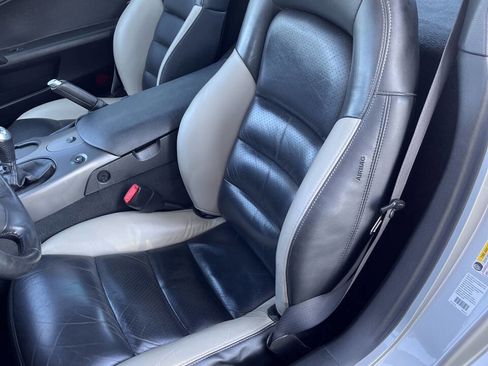 Used 2006 Chevrolet Corvette Z06 w/ Preferred Equipment Group RWD image 19