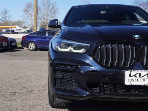 Used 2023 BMW X6 xDrive40i w/ M Sport Package AWD/4WD image 15