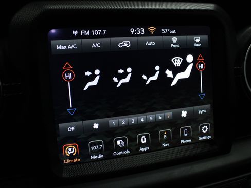 Used 2022 Jeep Wrangler Unlimited Sahara w/ Safety Group image 27