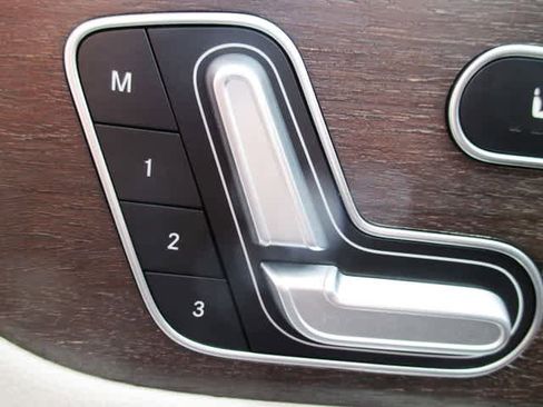 Used 2021 Mercedes-Benz GLA 250 4MATIC image 19