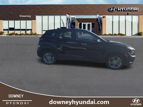 Certified 2023 Hyundai Kona SE FWD image 6