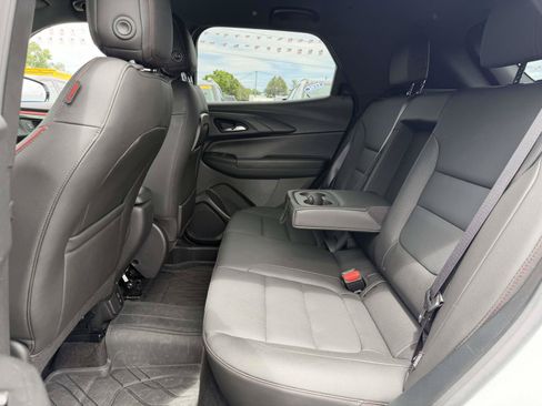 Used 2024 Chevrolet TrailBlazer RS w/ Convenience Package AWD/4WD image 11