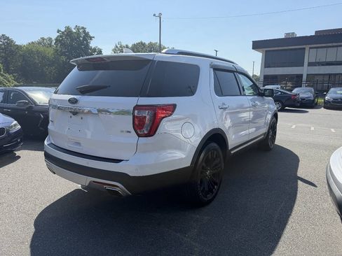 Used 2016 Ford Explorer Platinum AWD/4WD image 4