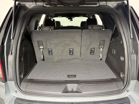Used 2023 Chevrolet Tahoe LS RWD image 8