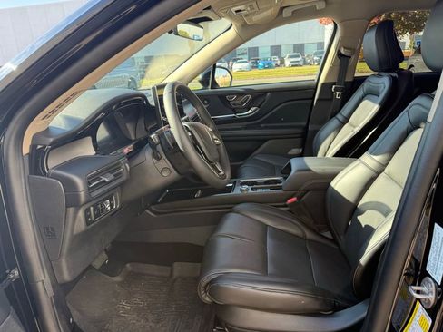 New 2025 Lincoln Corsair Grand Touring w/ Equipment Group 302A AWD/4WD image 9