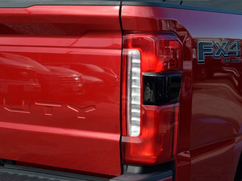 Used 2024 Ford F250 Lariat w/ Black Appearance Package AWD/4WD image 20