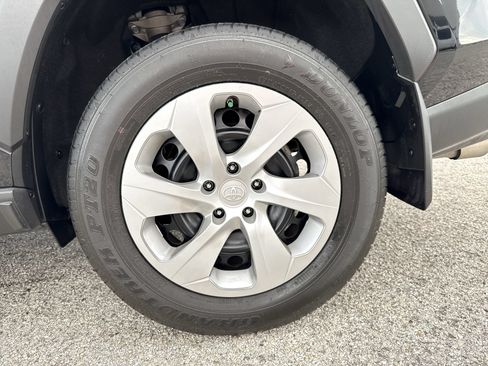 Certified 2024 Toyota RAV4 LE FWD image 18