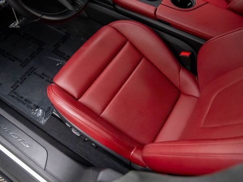 Used 2023 Porsche Taycan GTS image 14