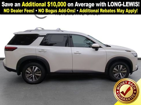 Used 2024 Nissan Pathfinder SL image 8