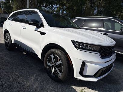 Used 2023 Kia Sorento S w/ Panoramic Sunroof Package