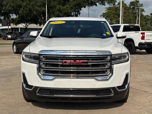 Used 2023 GMC Acadia SLE FWD image 42
