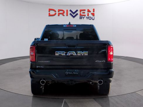 Used 2026 RAM 1500 Big Horn AWD/4WD image 4