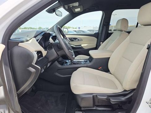 Certified 2024 Chevrolet Traverse LS w/ Safety Package FWD image 8