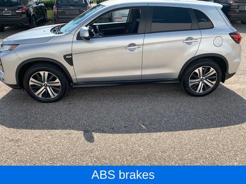 Used 2024 Mitsubishi Outlander Sport ES AWD/4WD image 4