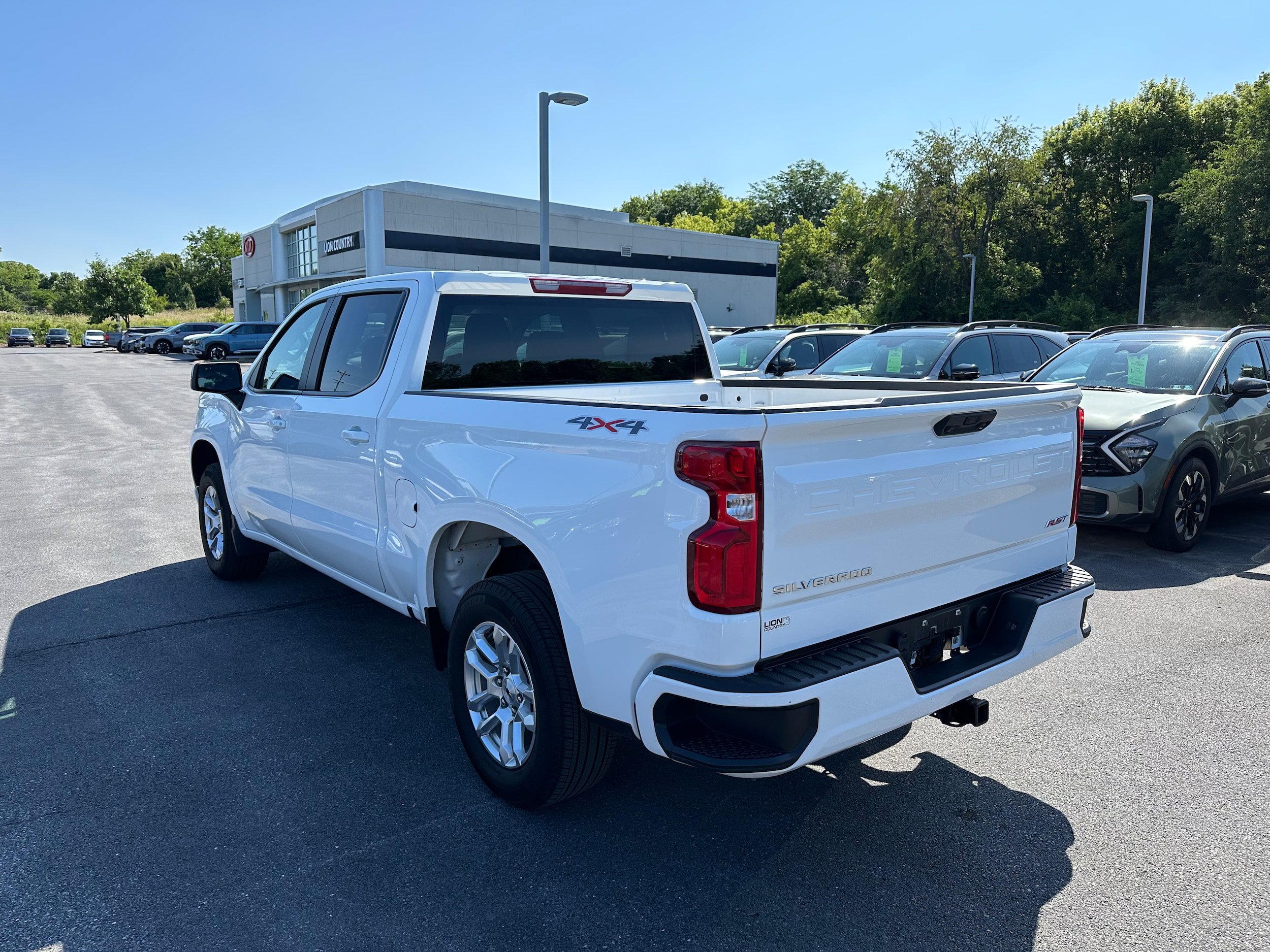 Used 2026 Chevrolet Silverado 1500 RST AWD/4WD image 13