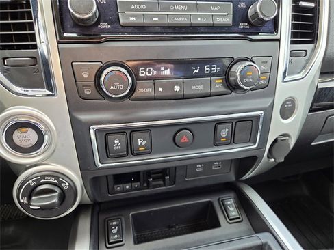 Used 2021 Nissan Titan SV w/ SV Convenience Package image 28