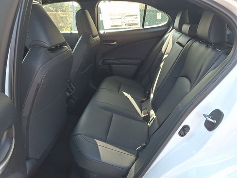 New 2026 Lexus UX 300h AWD image 6