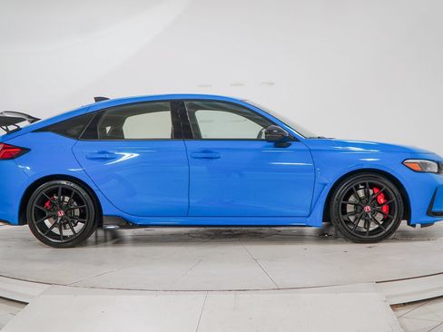 Used 2025 Honda Civic Type R image 14