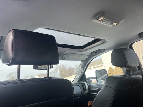 Used 2018 Chevrolet Silverado 3500 High Country AWD/4WD image 22