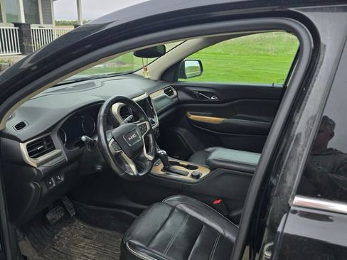 Used 2017 GMC Acadia Denali w/ Technology Package AWD/4WD image 7