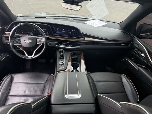 Used 2022 Cadillac Escalade ESV Premium Luxury image 30