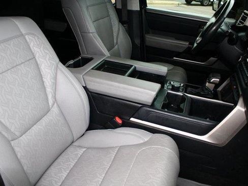 Used 2023 Toyota Tundra Limited image 7